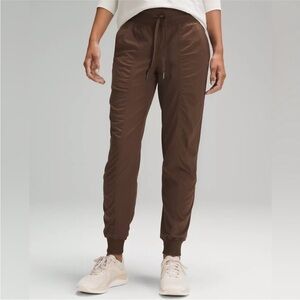 Lululemon Dance Studio Mid-Rise Jogger Pants Womens 4 Brown Pull On Athleisure